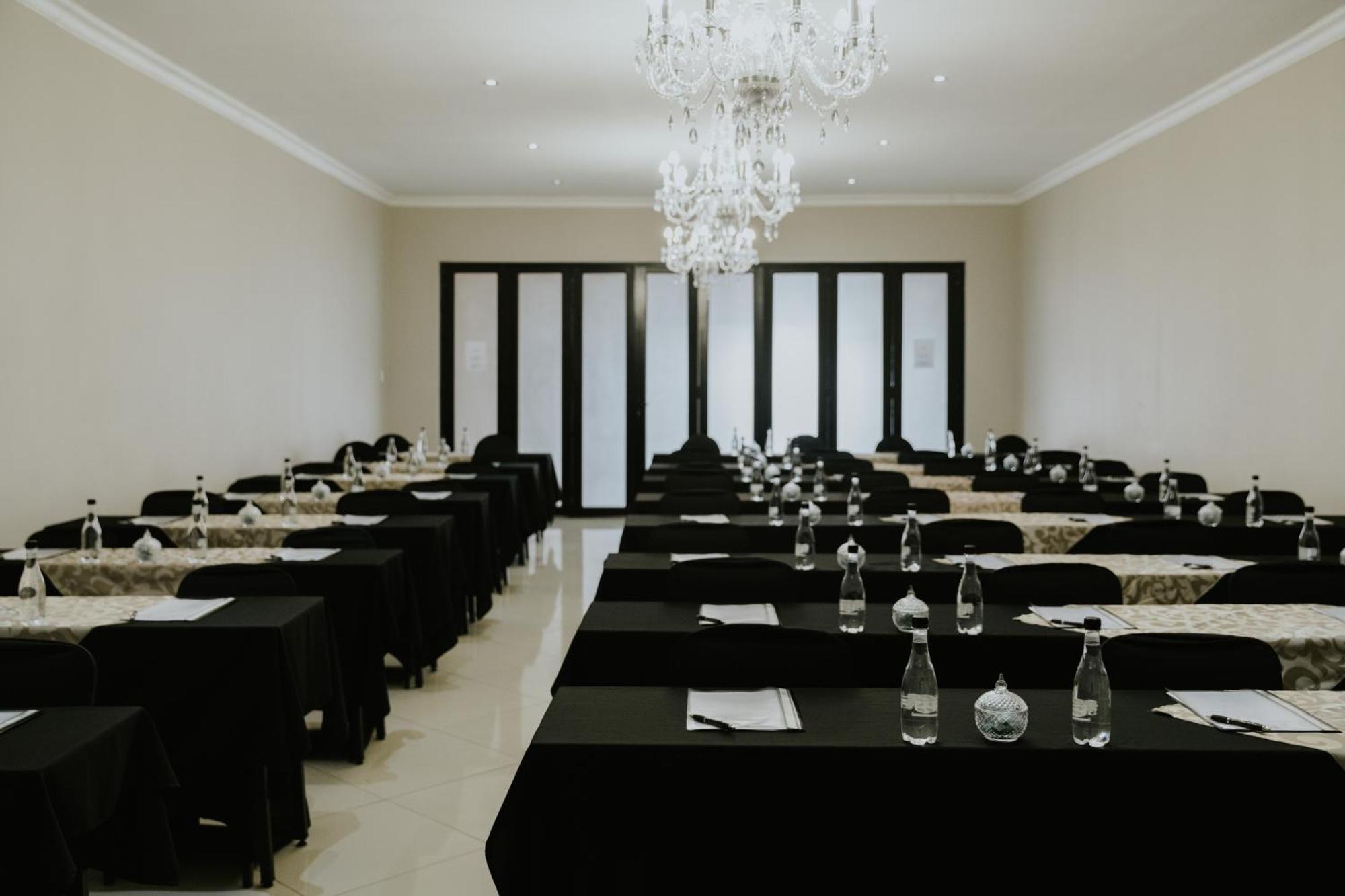 Le Grand Chateau Hotel Parys Zewnętrze zdjęcie